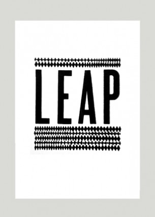 Création de logo de la revue LEAP
Éditeur : Les Édition À Peu Près 
Volume : 36 pages
Format : 280 x 380 mm
Périodicité : annuelle
2013