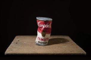 Campbell’s tomato soup
Chêne et gouache
11,5 x 8 x 6,5 cm
Juillet 2022