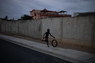 Yovo yovo
Récit photographique au Bénin
2023 - 2025, en cours