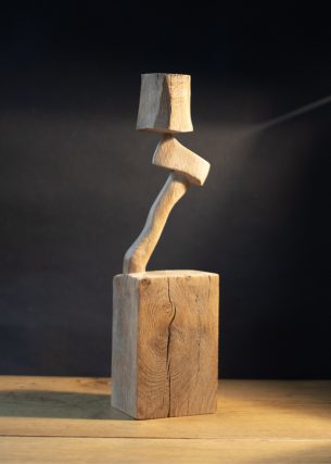 Chêne sculpté
39 x 9 x 6 cm
Mars 2026