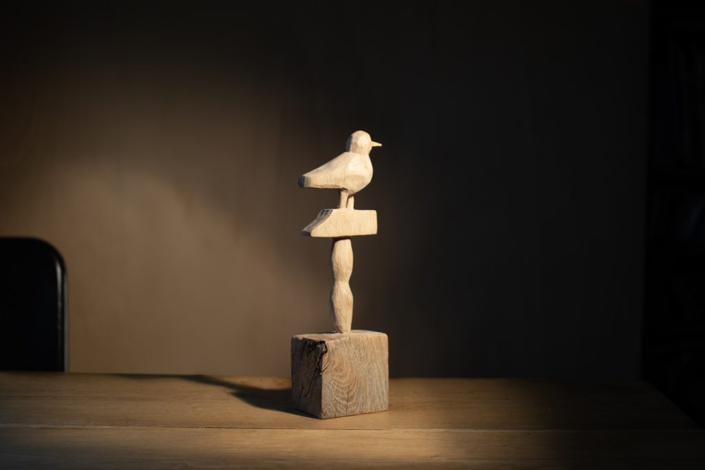 Herning Jutland DK
34 x 7 x 9 cm
Chêne sculpté
Février 2026